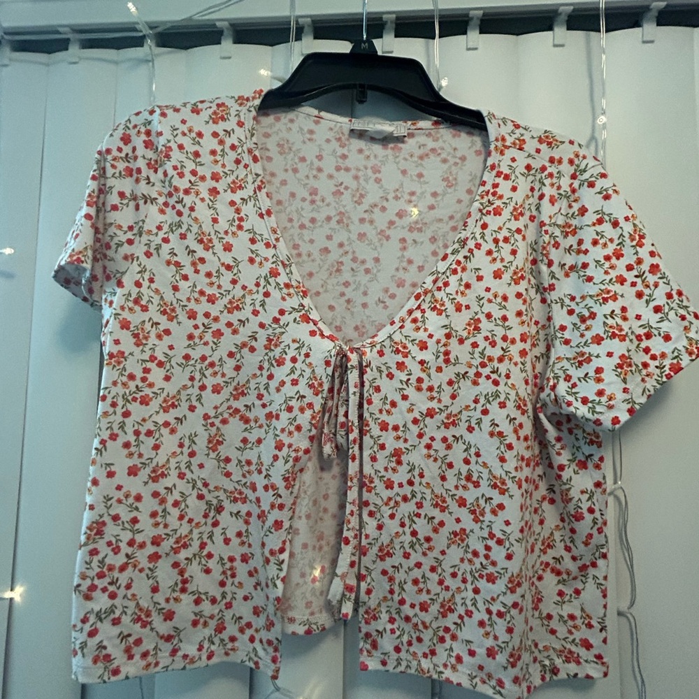Tie Front Short Sleeve Floral Shirt